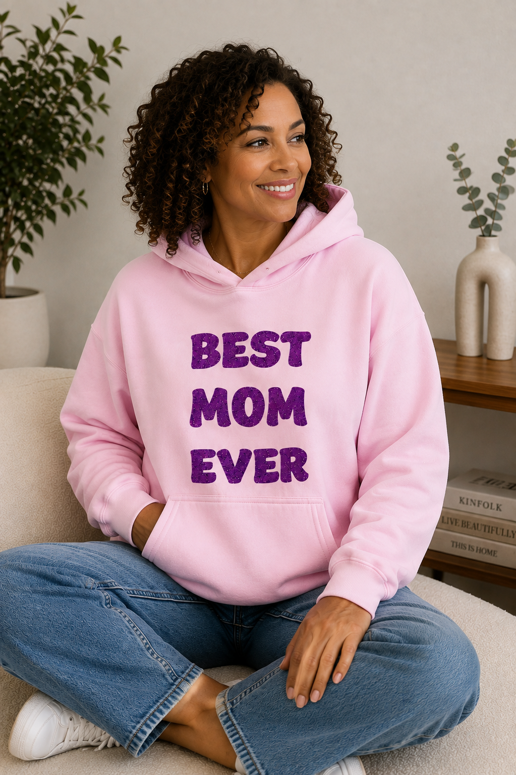 Best Mom Ever Glitter Hoodie – Cozy & Stylish Gift for Moms